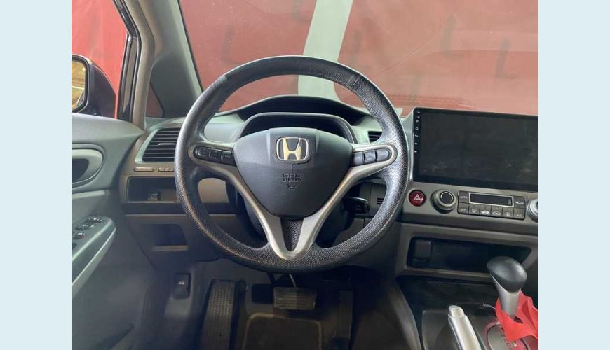 HONDA CIVIC LXL 1.8 16V I-VTEC FLEX AUT. 4P - PRETO - 2011 Foto 8 (Grande)