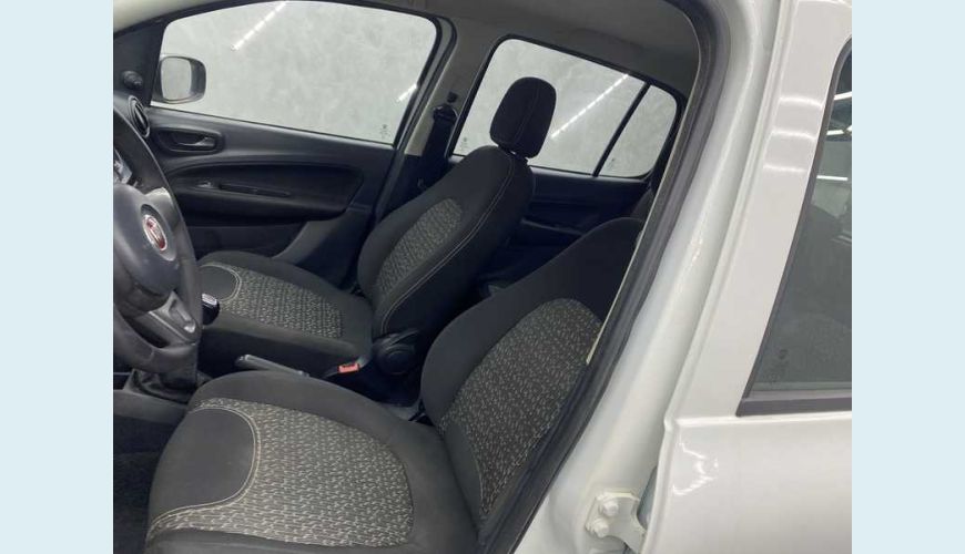 FIAT UNO ATTRACTIVE 1.0 FLEX MANUAL 4P - BRANCO - 2021 Foto 8 (Grande)