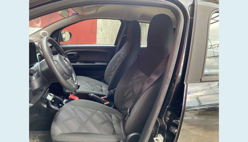FIAT MOBI FIREFLY DRIVE 1.0 FLEX MANUAL 4P - PRETO - 2018 Foto 8 (Grande)