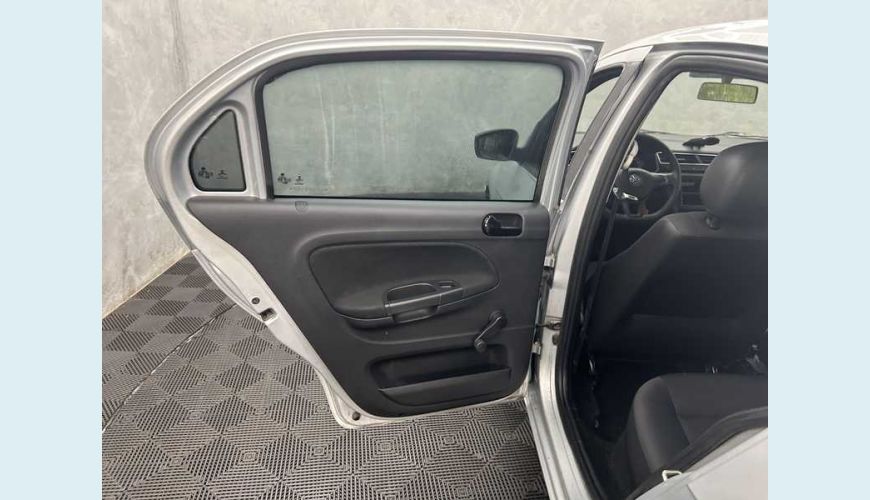 VOLKSWAGEN VOLKSWAGEN GOL 1.6 FLEX MANUAL 4P - PRATA - 2020 Foto 8 (Grande)