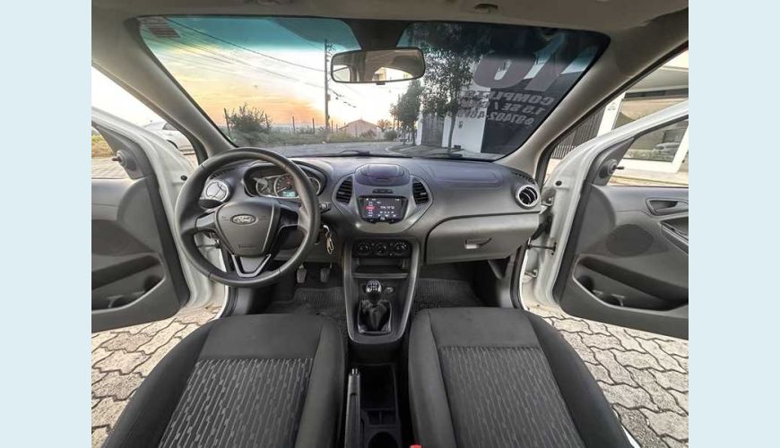 FORD FORD KA SE PLUS 1.5 16V FLEX MANUAL 4P - BRANCO - 2018 Foto 8 (Grande)