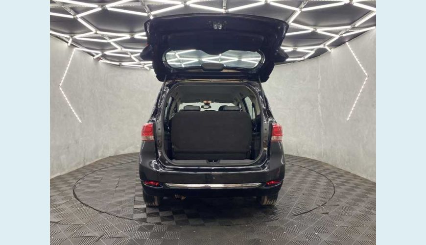 CHEVROLET CHEVROLET SPIN PREMIER 1.8 FLEX AUT. 4P - PRETO - 2023 Foto 8 (Grande)