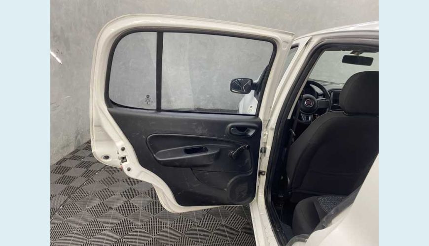 FIAT FIAT UNO ATTRACTIVE 1.0 8V FLEX MANUAL 4P - BRANCO - 2020 Foto 8 (Grande)