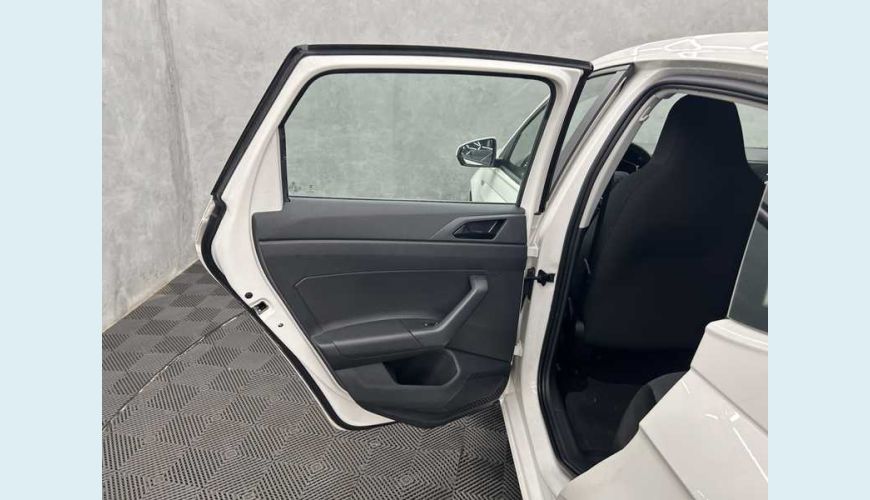 VOLKSWAGEN VOLKSWAGEN POLO COMFORTLINE FLEX AUT. 4P - BRANCO - 2023 Foto 8 (Grande)