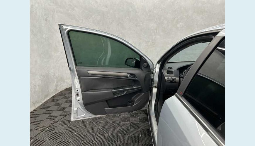 CHEVROLET VECTRA GT X 2.0 8V FLEX MANUAL 4P - PRATA - 2011 Foto 8 (Grande)