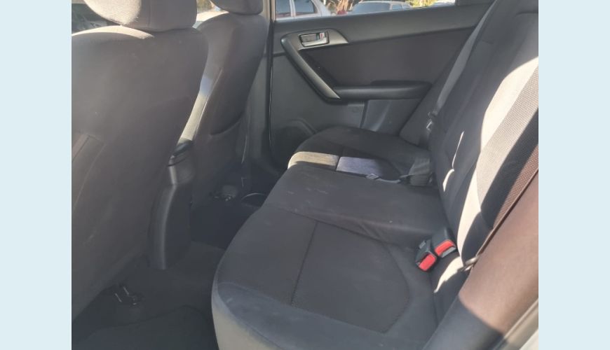 KIA CERATO 1.6 16V AUT. 4P - PRATA - 2011 Foto 8 (Grande)