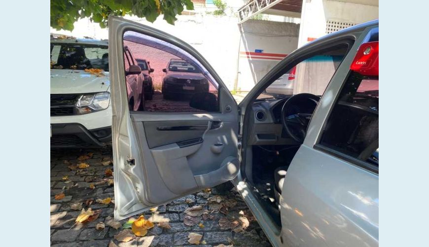 CHEVROLET CHEVROLET PRISMA MAXX LT 1.4 FLEX MANUAL 4P - PRATA - 2012 Foto 8 (Grande)