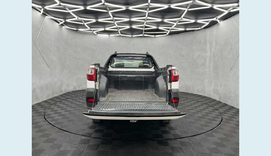 FIAT STRADA WORKING 1.4 FLEX MANUAL 2P - BRANCO - 2016 Foto 8 (Grande)