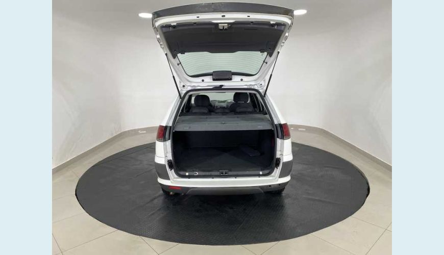FIAT PALIO WEEKEND TREKKING 1.6 E.TORQ FLEX MANUAL 4P - BRANCO - 2016 Foto 8 (Grande)