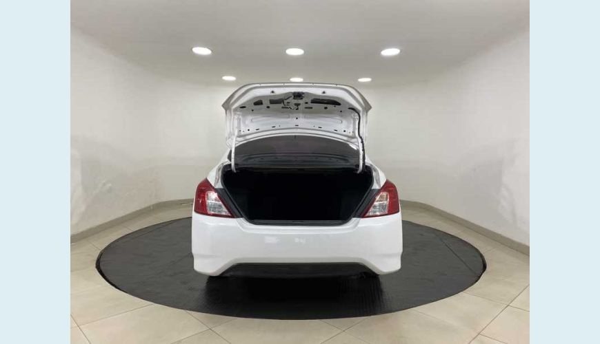 NISSAN VERSA 1.0 12V FLEX MANUAL 4P - BRANCO - 2016 Foto 8 (Grande)