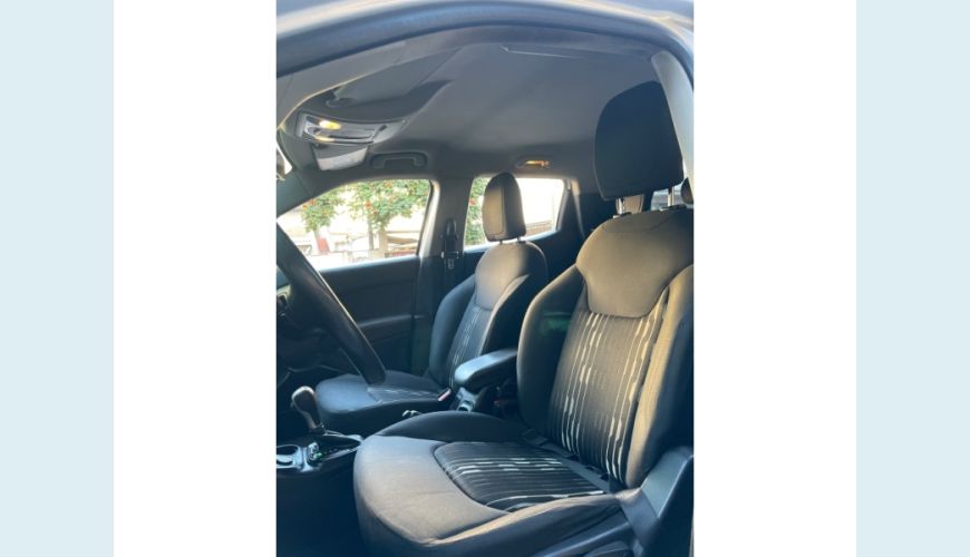 FIAT TORO FLEX AUT. 4P - PRATA - 2018 Foto 8 (Grande)