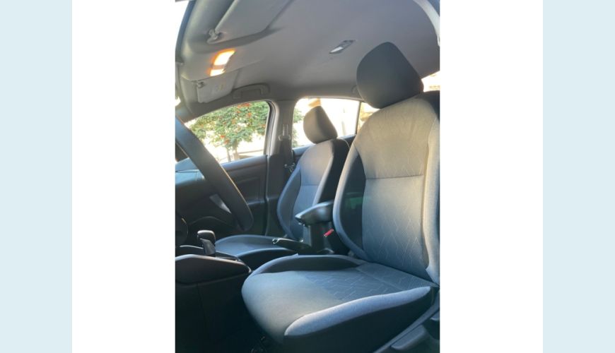 NISSAN VERSA FLEX AUT. 4P - PRATA - 2025 Foto 8 (Grande)