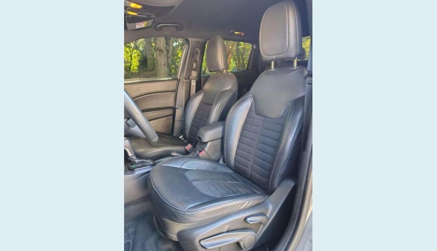 FIAT TORO FREEDOM AT6 1.8 FLEX AUT. 4P - PRATA - 2021 Foto 8 (Grande)