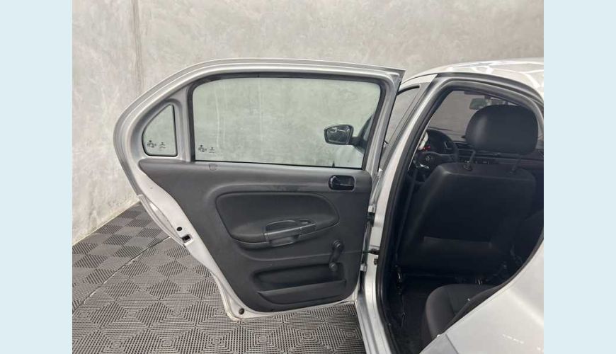 VOLKSWAGEN VOLKSWAGEN GOL 1.6 FLEX MANUAL 4P - PRATA - 2020 Foto 8 (Grande)