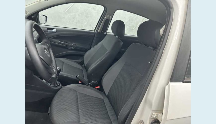 VOLKSWAGEN GOL 1.6 MSI FLEX MANUAL 4P - BRANCO - 2019 Foto 8 (Grande)