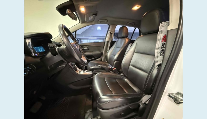 CHEVROLET CHEVROLET TRACKER FLEX AUT. 4P - BRANCO - 2015 Foto 8 (Grande)