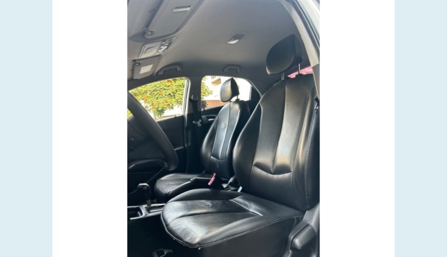 HYUNDAI HB 20 X FLEX AUT. 4P - BRANCO - 2015 Foto 8 (Grande)