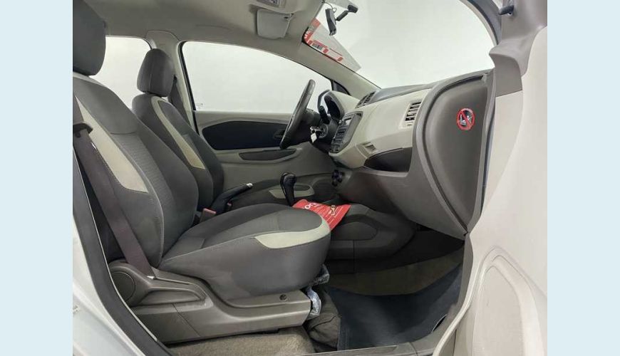 CHEVROLET SPIN LT 5S 1.8 FLEX MANUAL 4P - PRATA - 2015 Foto 8 (Grande)
