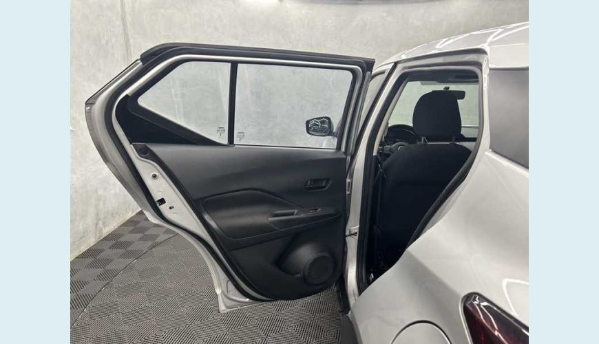 NISSAN KICKS ACTIVE 1.6 FLEX AUT. 4P - PRATA - 2024 Foto 8 (Grande)