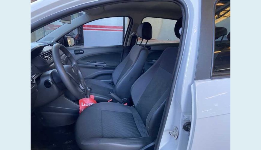 VOLKSWAGEN VOYAGE 1.0 MPI FLEX MANUAL 4P - BRANCO - 2021 Foto 8 (Grande)