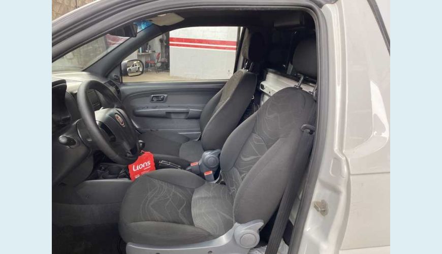 FIAT STRADA HARD WORKING 1.4 FLEX MANUAL 2P - BRANCO - 2020 Foto 8 (Grande)