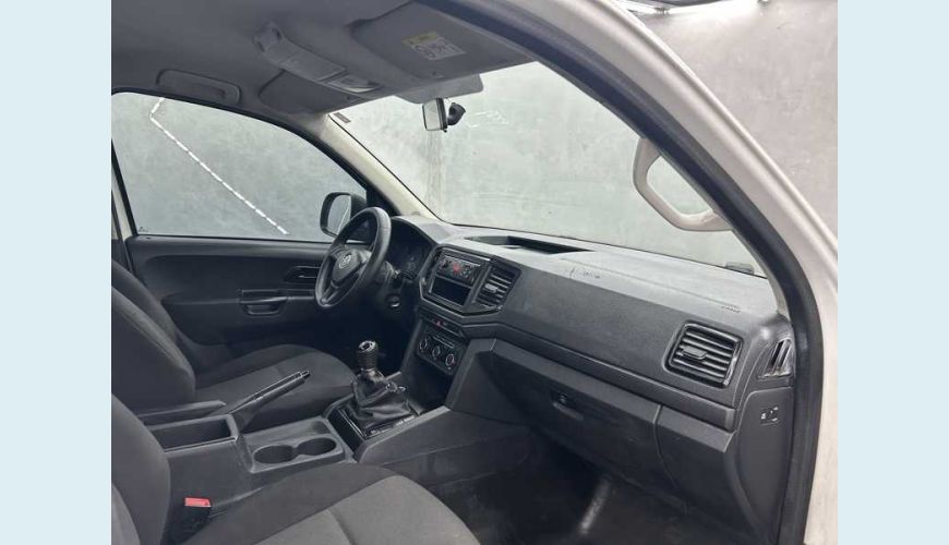 VOLKSWAGEN AMAROK S 4X4 2.0 TDI DIESEL MANUAL 2P - BRANCO - 2018 Foto 8 (Grande)