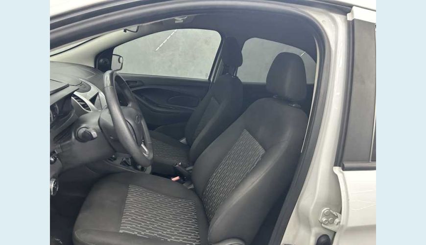 FORD KA SE 1.0 FLEX MANUAL 4P - BRANCO - 2020 Foto 8 (Grande)