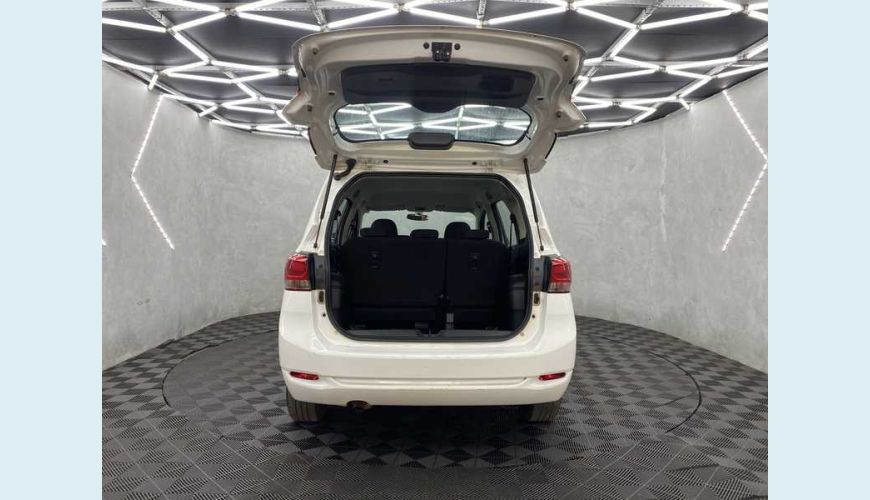 CHEVROLET CHEVROLET SPIN LS 1.8 FLEX MANUAL 4P - BRANCO - 2022 Foto 8 (Grande)