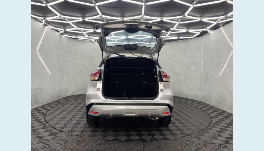 NISSAN KICKS SENSE 1.6 FLEX - PRATA - 2023 Foto 8 (Grande)