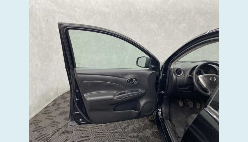 NISSAN VERSA 1.0 12V V-DRIVE FLEX - PRETO - 2021 Foto 8 (Grande)