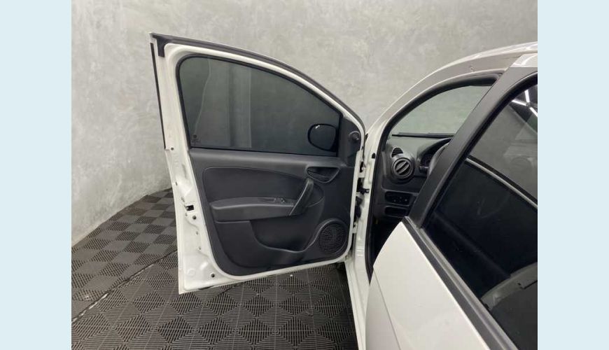 FIAT GRAND SIENA 1.0 FLEX MANUAL 4P - BRANCO - 2021 Foto 8 (Grande)