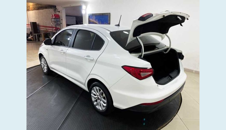 FIAT CRONOS DRIVE 1.3 FLEX MANUAL 4P - BRANCO - 2019 Foto 8 (Grande)