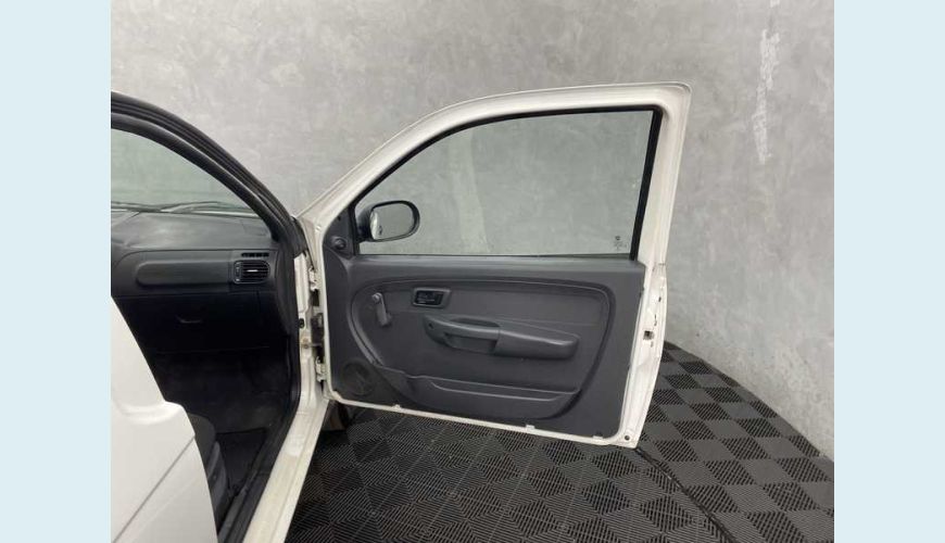 FIAT STRADA HARD WORKING 1.4 FLEX MANUAL 2P - BRANCO - 2020 Foto 8 (Grande)
