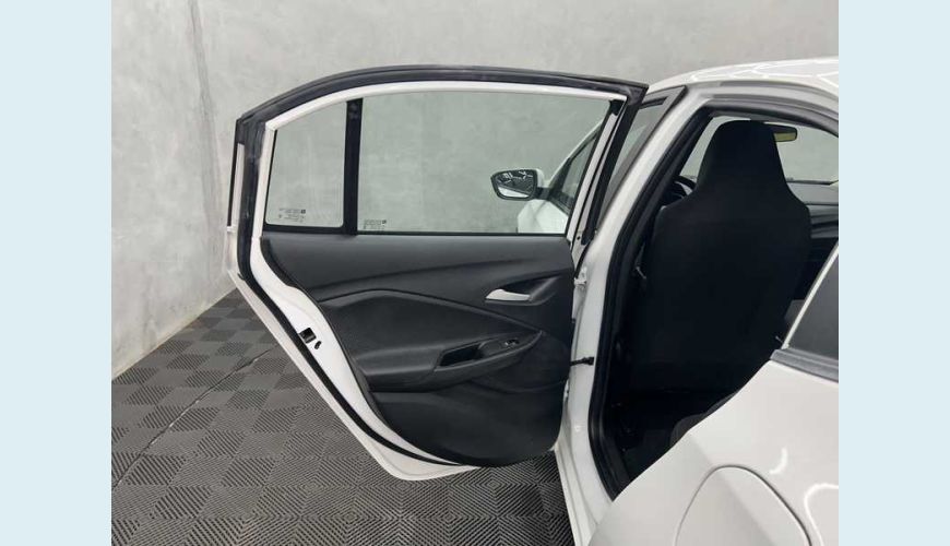 CHEVROLET ONIX LT 1.0 TURBO FLEX MANUAL 4P - BRANCO - 2024 Foto 8 (Grande)