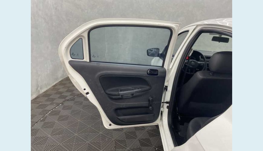 VOLKSWAGEN VOYAGE 1.0 MPI FLEX MANUAL 4P - BRANCO - 2023 Foto 8 (Grande)