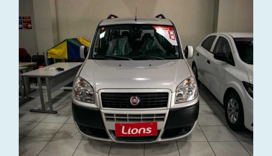 FIAT FIAT DOBLO ESSENCE 1.8 16V FLEX MANUAL 4P - PRATA - 2016 Foto 8 (Grande)