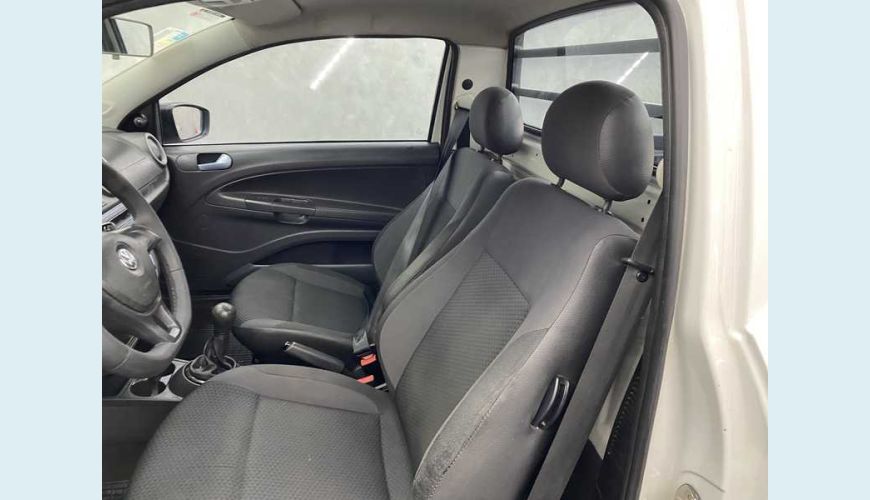 VOLKSWAGEN VOLKSWAGEN SAVEIRO ROBUST 1.6 MSI FLEX MANUAL 2P - BRANCO - 2019 Foto 8 (Grande)