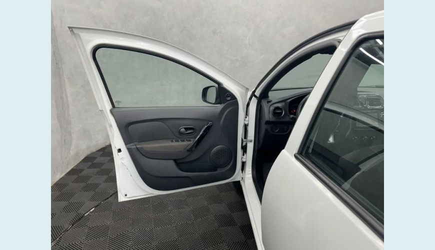 RENAULT LOGAN ZEN 1.0 - BRANCO - 2024 Foto 8 (Grande)