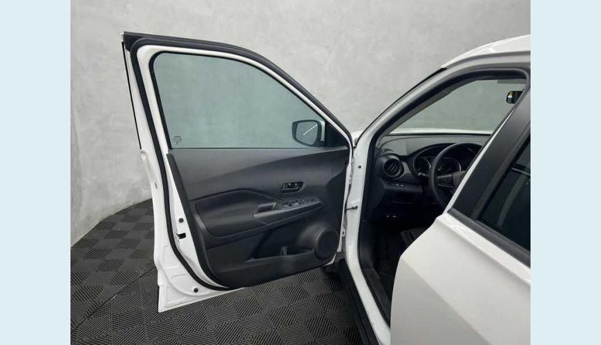 NISSAN KICKS ACTIVE 1.6 FLEX MANUAL 4P - BRANCO - 2024 Foto 8 (Grande)