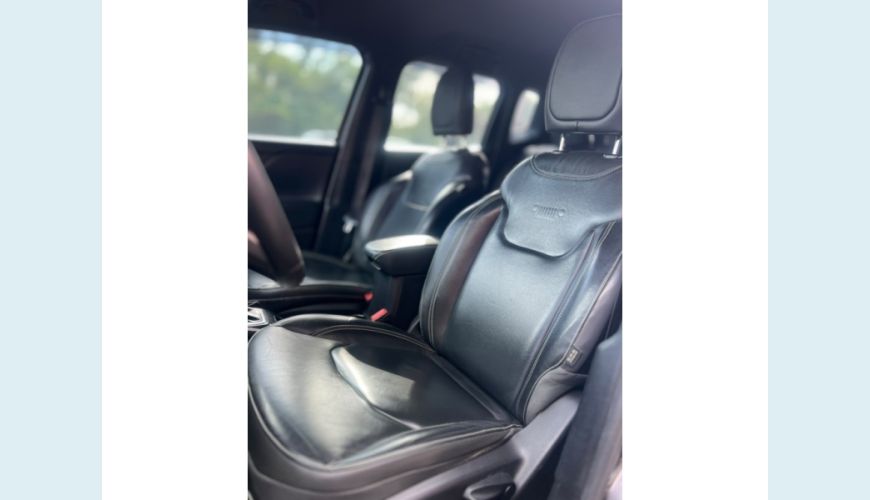JEEP RENEGADE FLEX AUT. 4P - CINZA - 2023 Foto 8 (Grande)