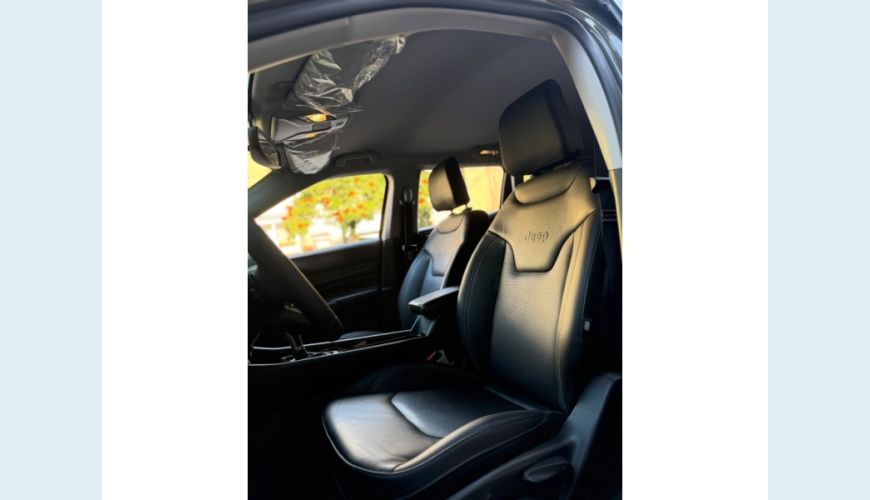 JEEP JEEP COMPASS FLEX AUT. 4P - CINZA - 2024 Foto 8 (Grande)