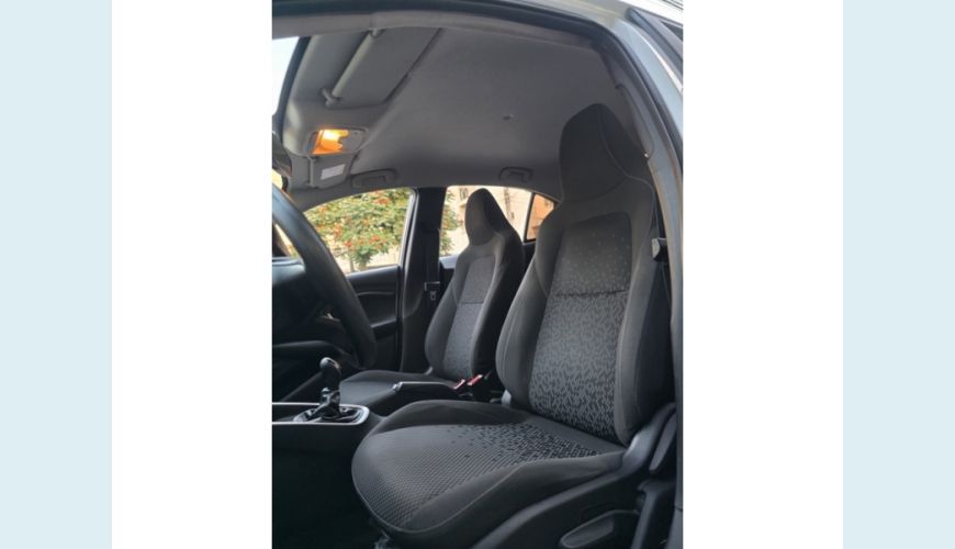 CHEVROLET CHEVROLET ONIX FLEX MANUAL 4P - BRANCO - 2020 Foto 8 (Grande)