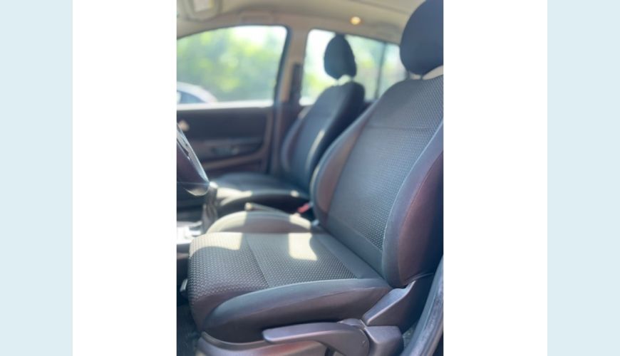 VOLKSWAGEN FOX FLEX MANUAL 4P - PRETO - 2018 Foto 8 (Grande)