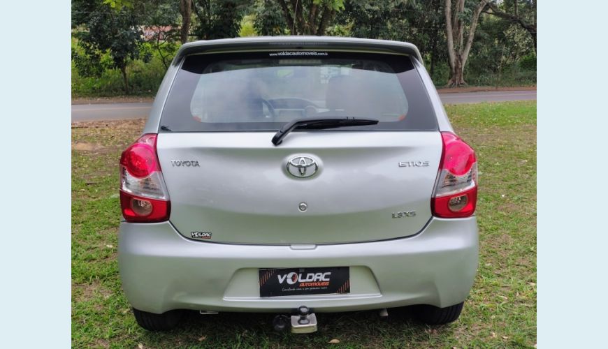 TOYOTA ETIOS FLEX MANUAL 4P - PRATA - 2013 Foto 8 (Grande)