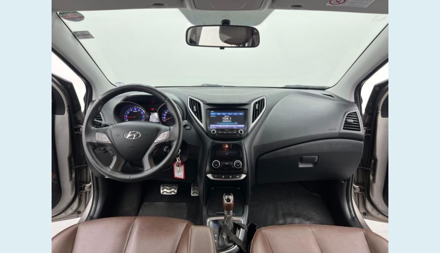 HYUNDAI HB 20X PREMIUM 1.6 FLEX AUT. 4P - PRATA - 2017 Foto 8 (Grande)