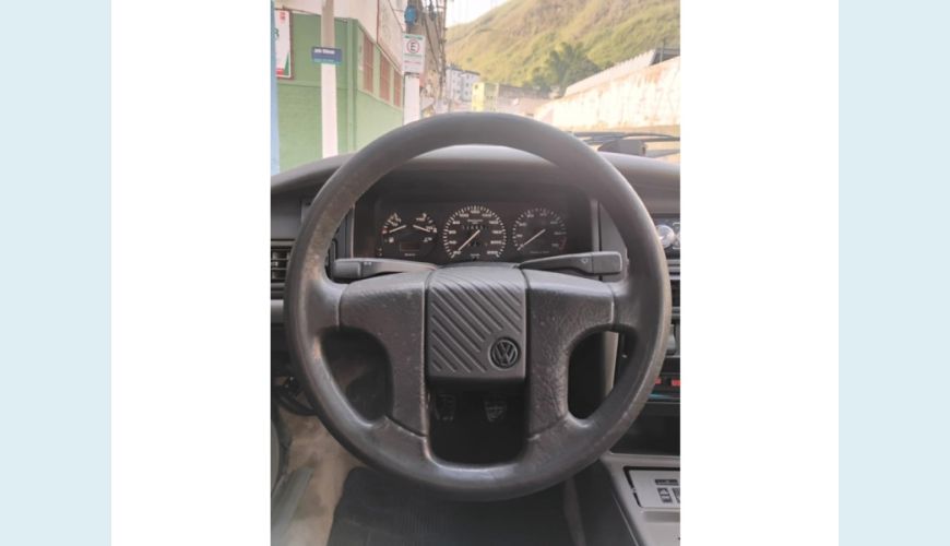 VOLKSWAGEN SANTANA FLEX MANUAL 2P - VERMELHO - 1993 Foto 8 (Grande)