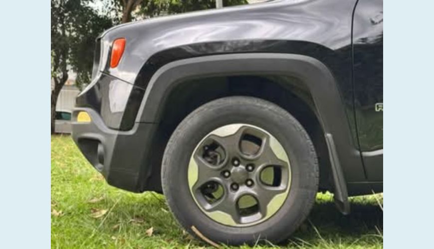 JEEP RENEGADE DIESEL AUT. 5P - PRETO - 2016 Foto 8 (Grande)