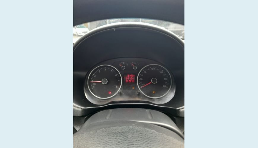 VOLKSWAGEN VOLKSWAGEN VOYAGE 1.6 MI 8V FLEX MANUAL 4P - BRANCO - 2014 Foto 8 (Grande)