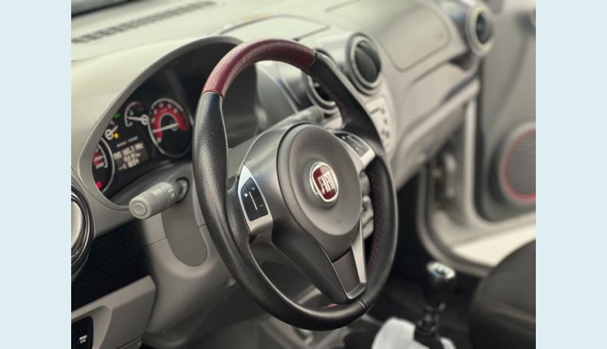FIAT FIAT PALIO SPORTING 1.6 FLEX MANUAL 4P - PRATA - 2015 Foto 8 (Grande)
