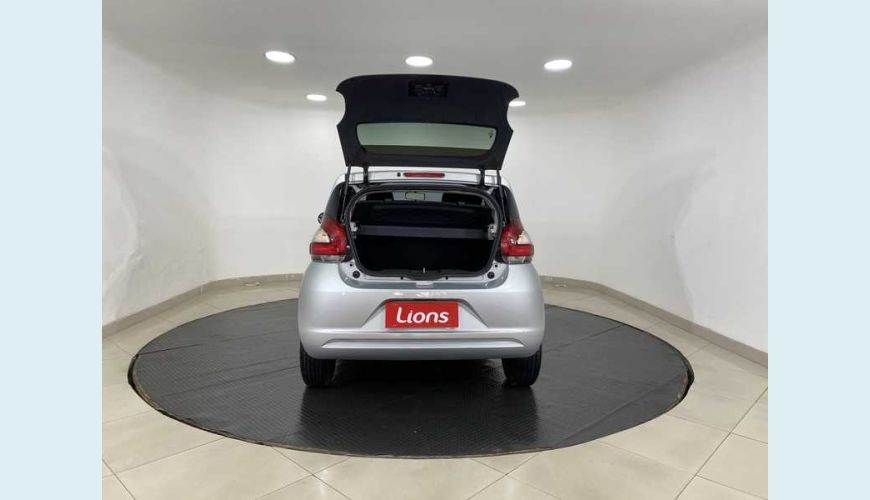 FIAT FIAT MOBI EVO LIKE 1.0 FLEX MANUAL 4P - PRATA - 2019 Foto 8 (Grande)